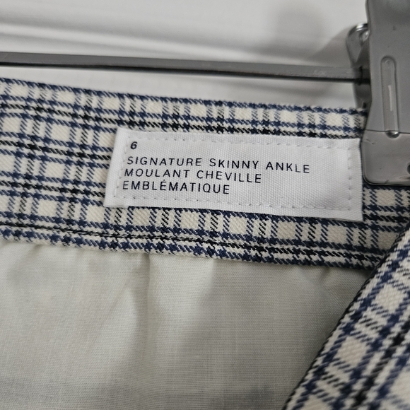 GAP Women's Gray Plaid Trousers - Picture 4 of 7